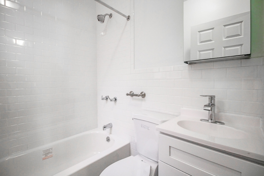 1050 Lafayette Avenue - Photo 10