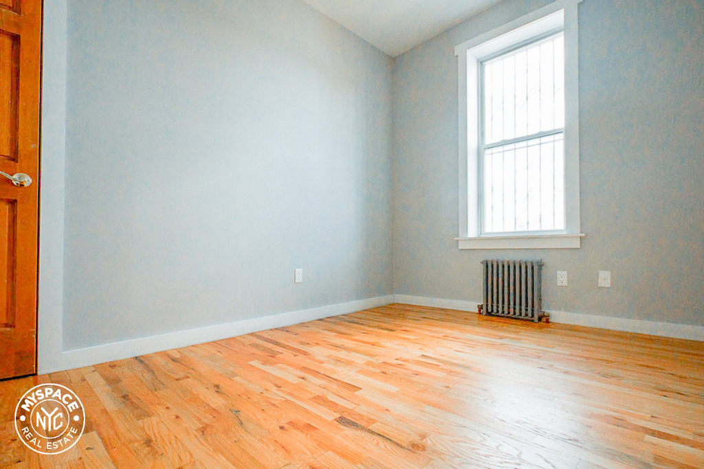 TWO ROOMS LEFT IN 3 BEDROOM APARTMENT NEAR L @ HALSEY - Photo 5