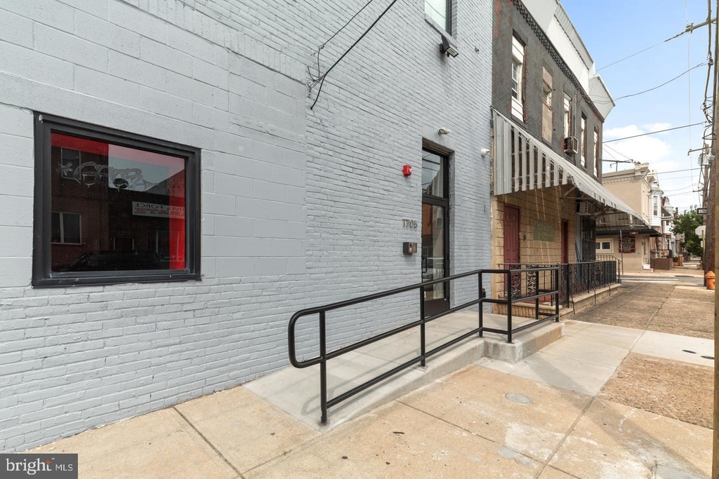 1705 Jackson Street - Photo 10