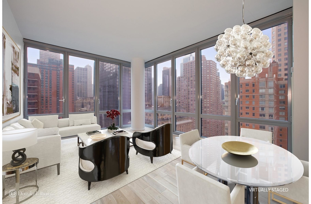 310 West 52nd St - Photo 10