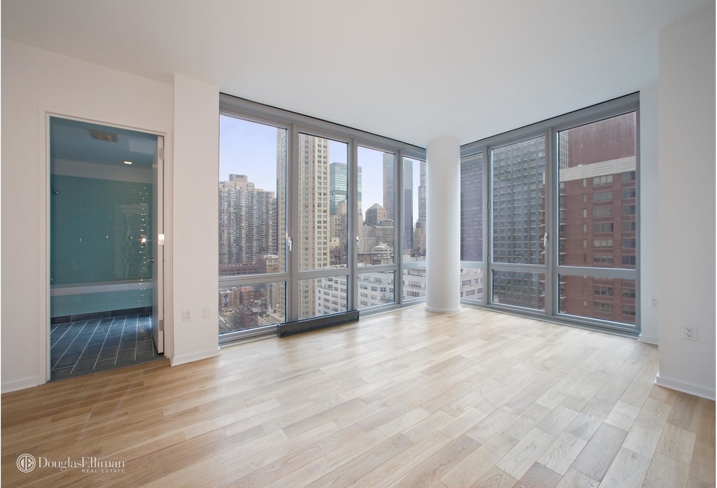 310 West 52nd St - Photo 1