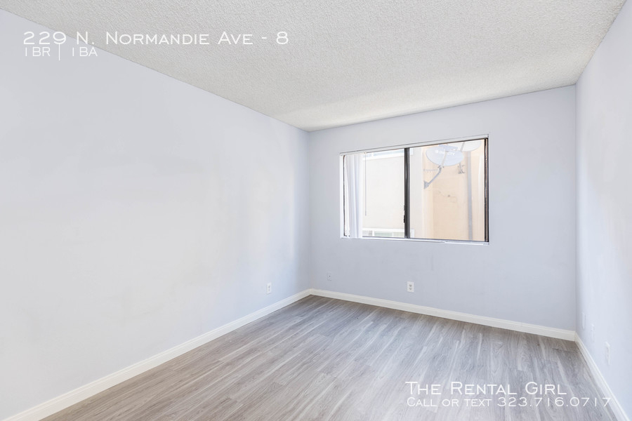 229 Normandie Ave - Photo 5