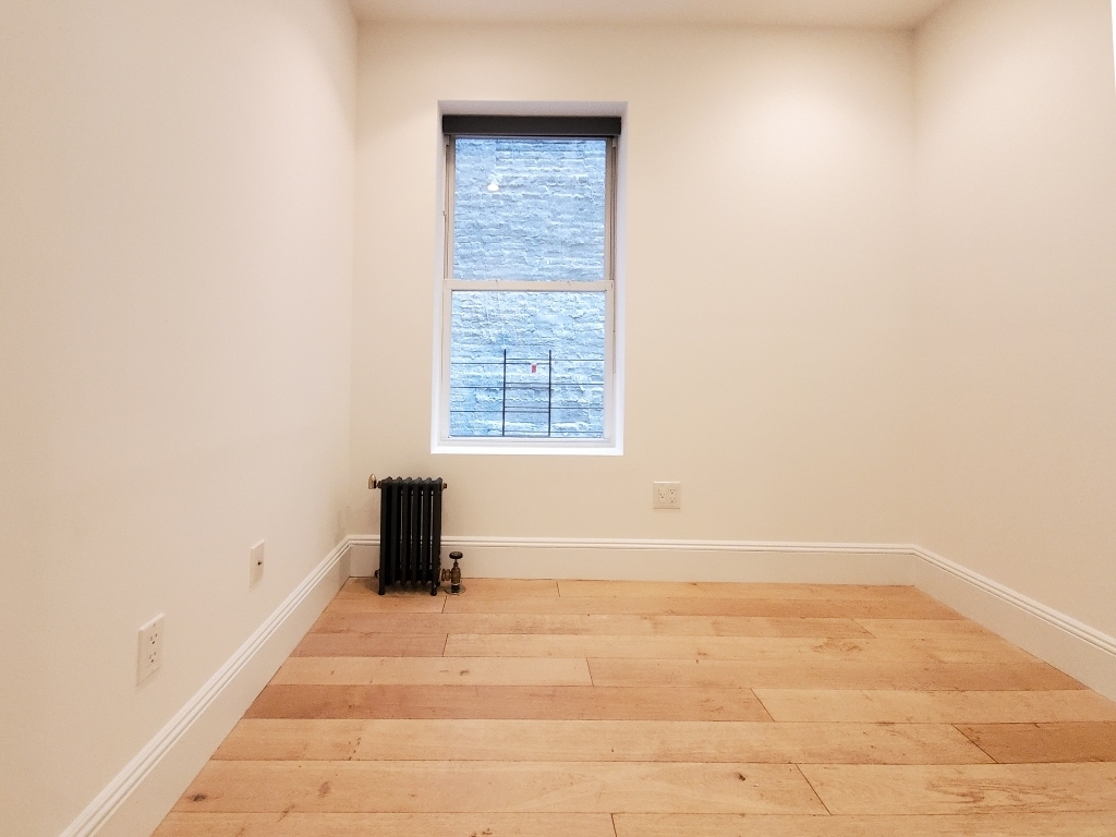 342 East 85th Street - Photo 5