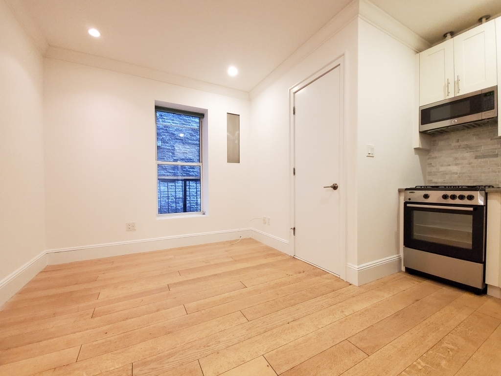 342 East 85th Street - Photo 1