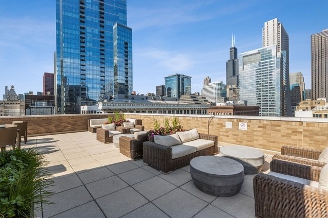 6 North Michigan Avenue - Photo 17