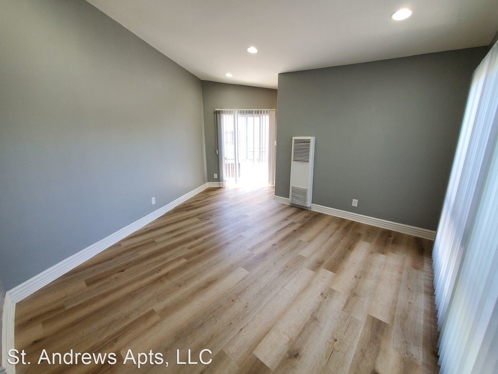 1265 N. St. Andrews Place - Photo 2