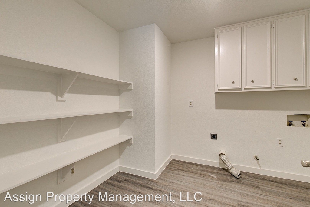 1810 Winewood Lane - Photo 19