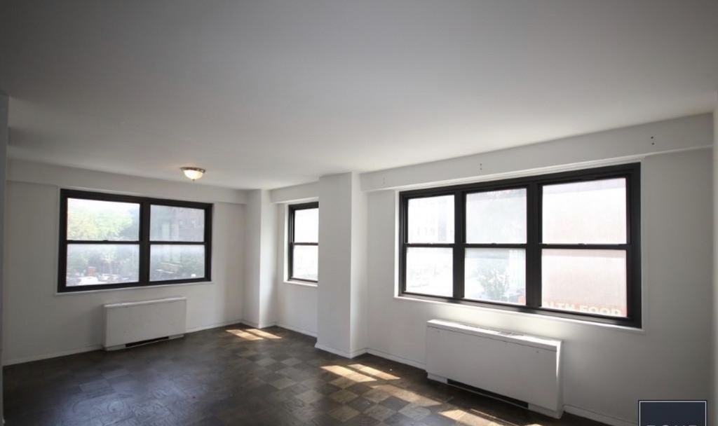 145 East 16th Street - Photo 0