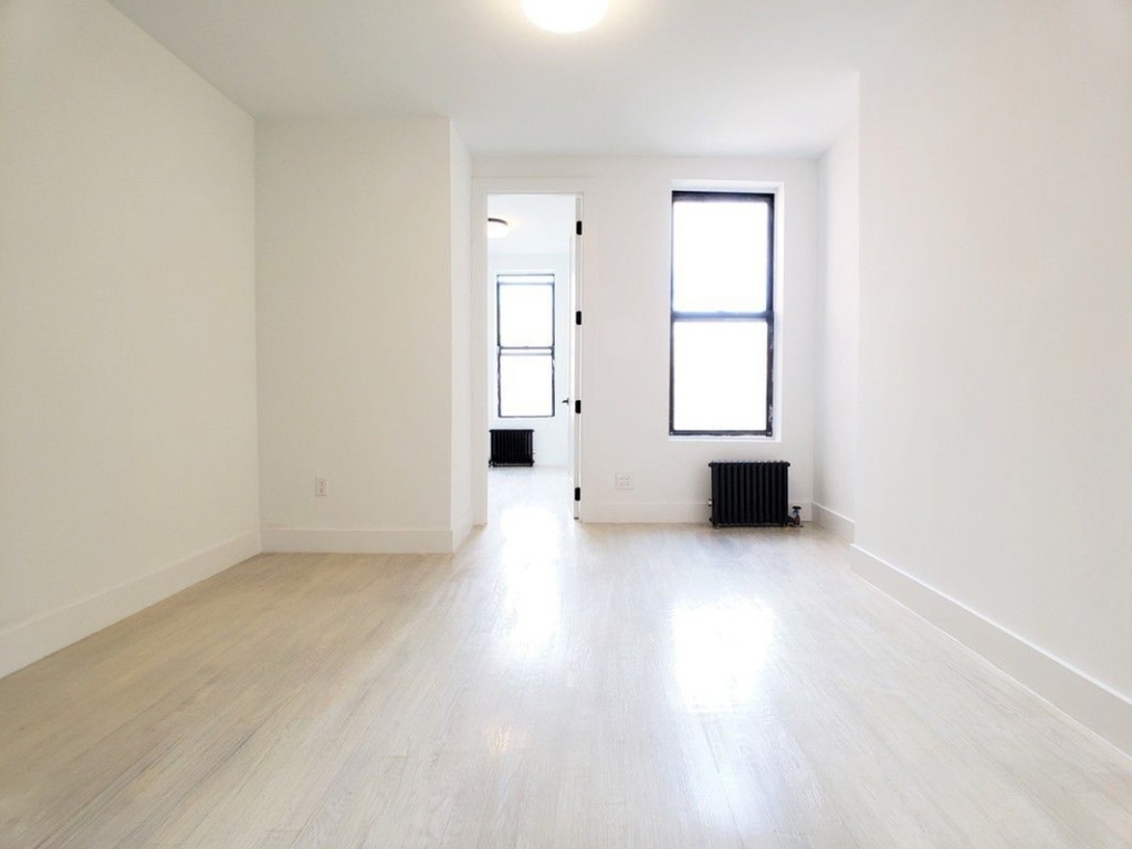 750 Washington Avenue - Photo 2