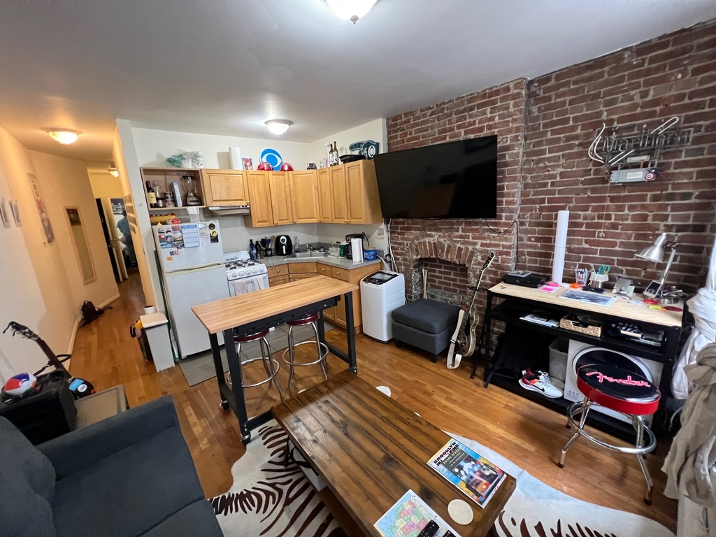 449 WEST 37 STREET - Photo 3