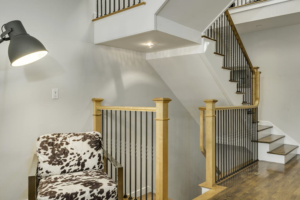 252 Newbury St. - Photo 8