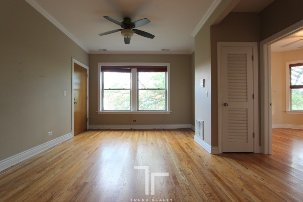 1210 West Waveland Ave. - Photo 1