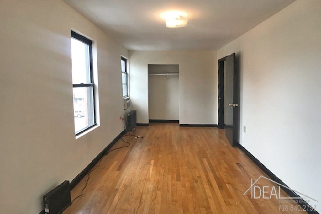 120 Mckibbin Street - Photo 1