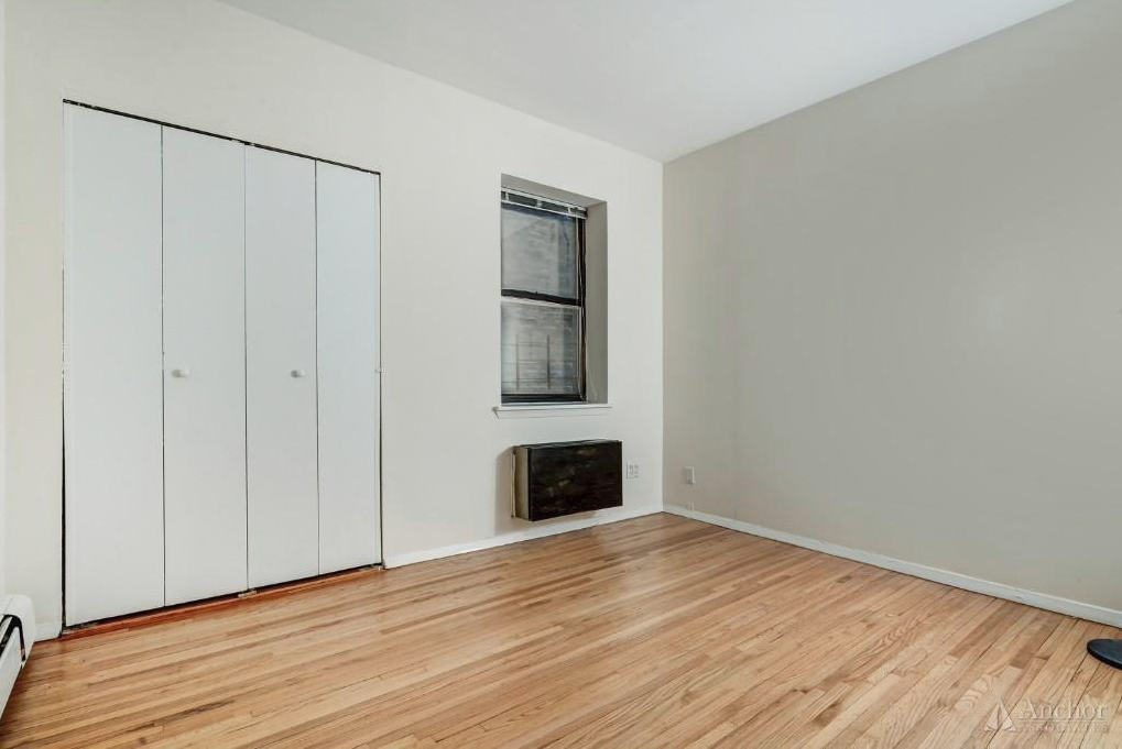 8 avenue 52 st - Photo 2