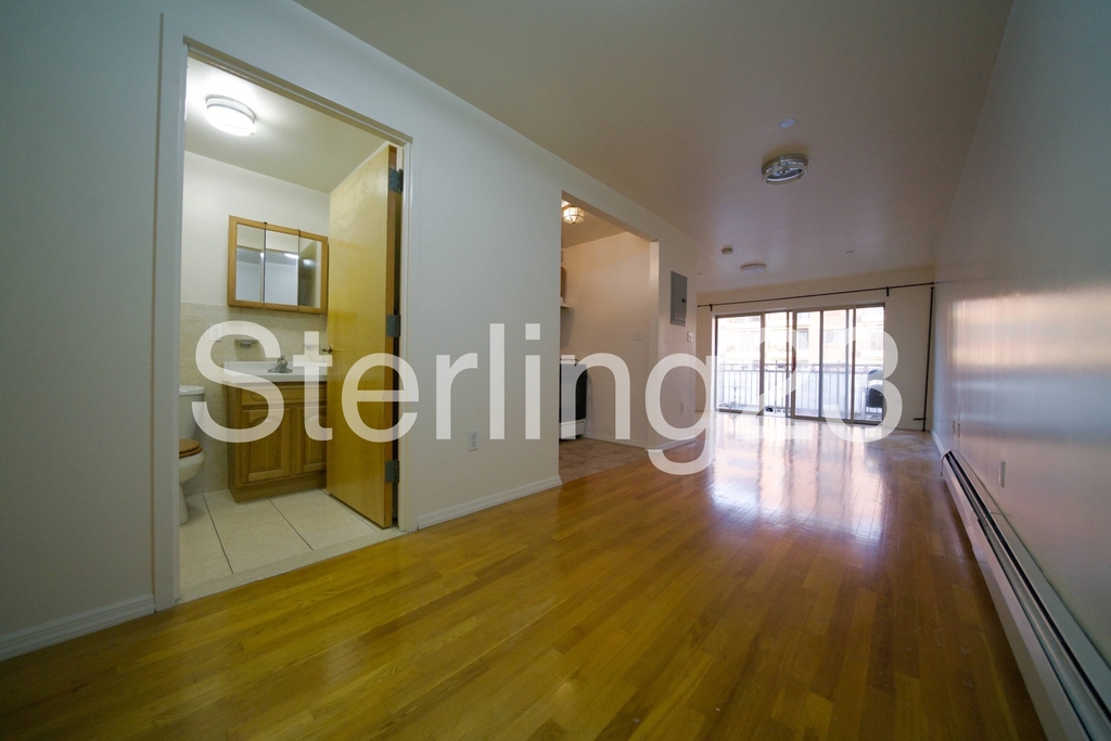 31-32 31st Street - Photo 2