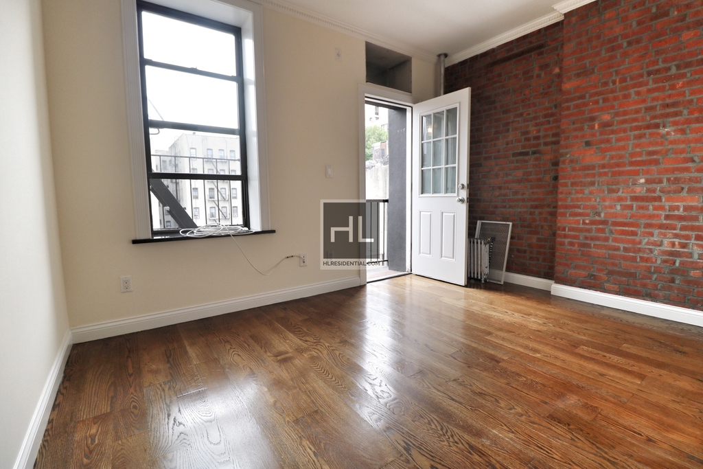 East 102nd Street - Photo 2