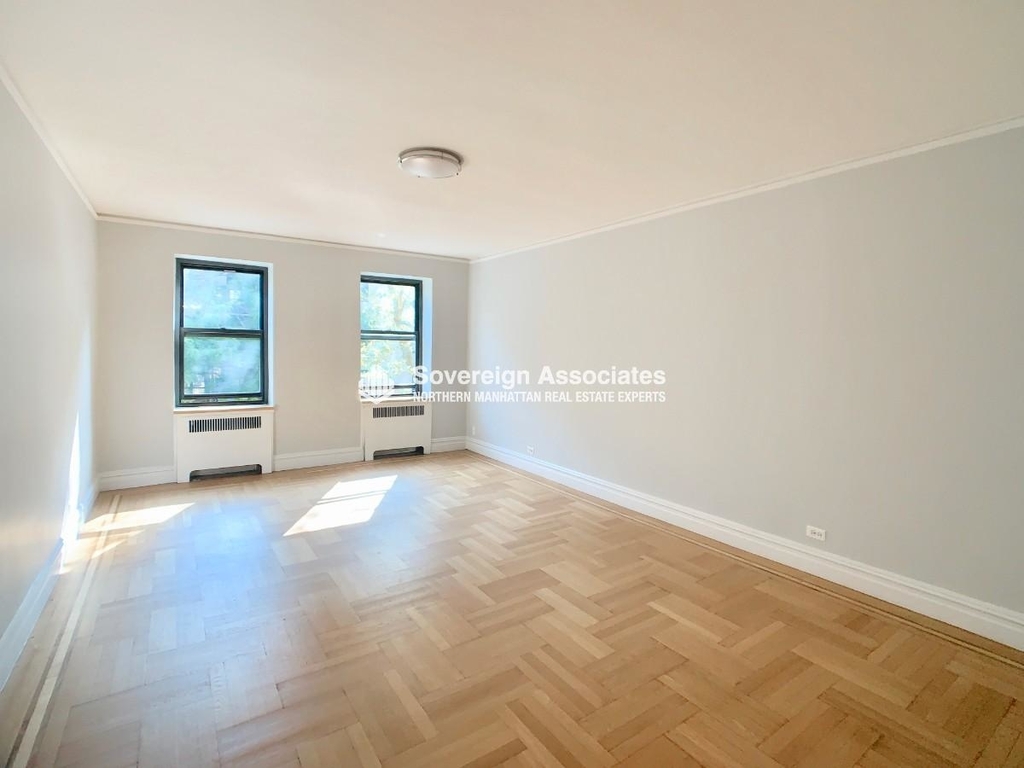 567 Fort Washington Avenue - Photo 2