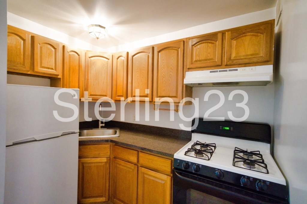 31-32 31st Street - Photo 0