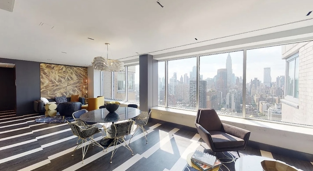 East 34th Street - Photo 9