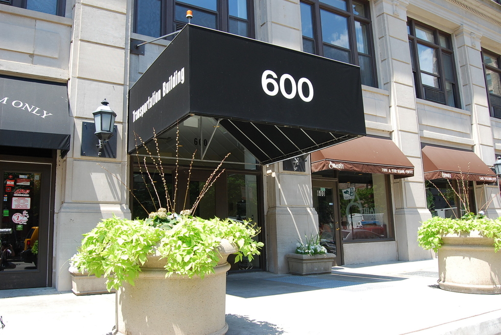 600 South Dearborn Street - Photo 0