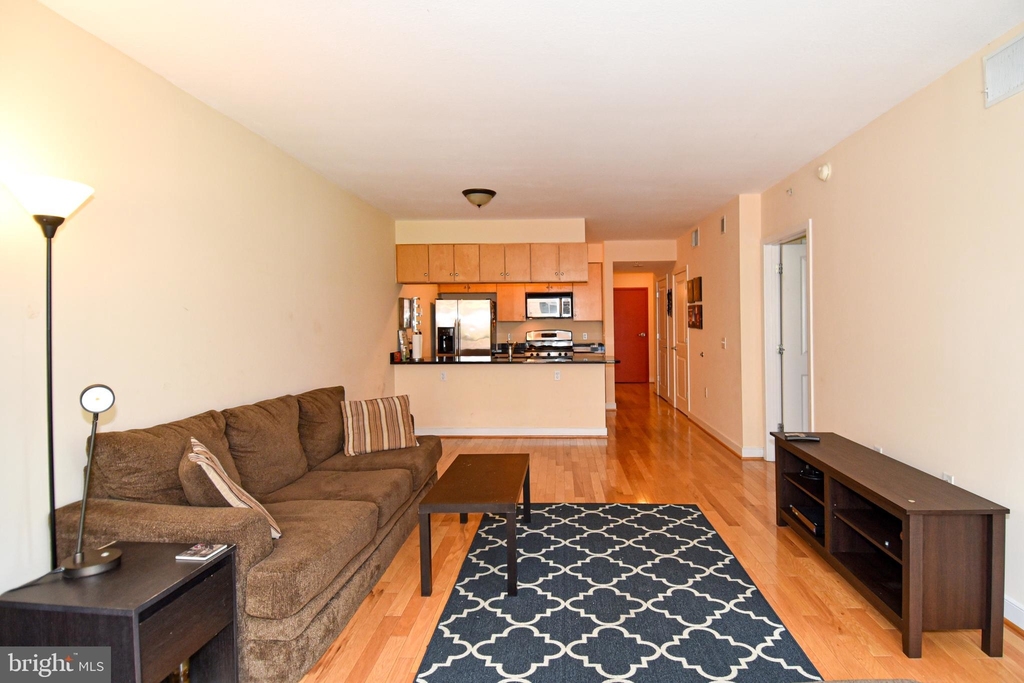 1117 10th Street Nw - Photo 5