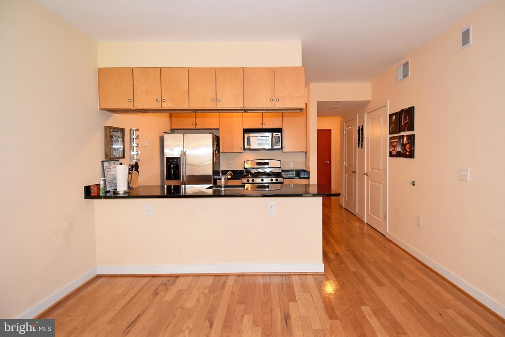 1117 10th Street Nw - Photo 6