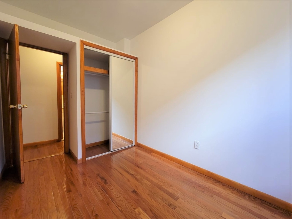 421 East 65th Street - Photo 6