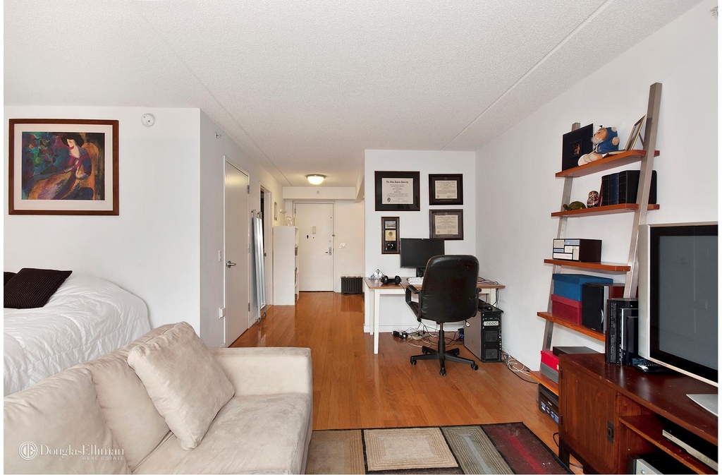 555 West 23rd St - Photo 1