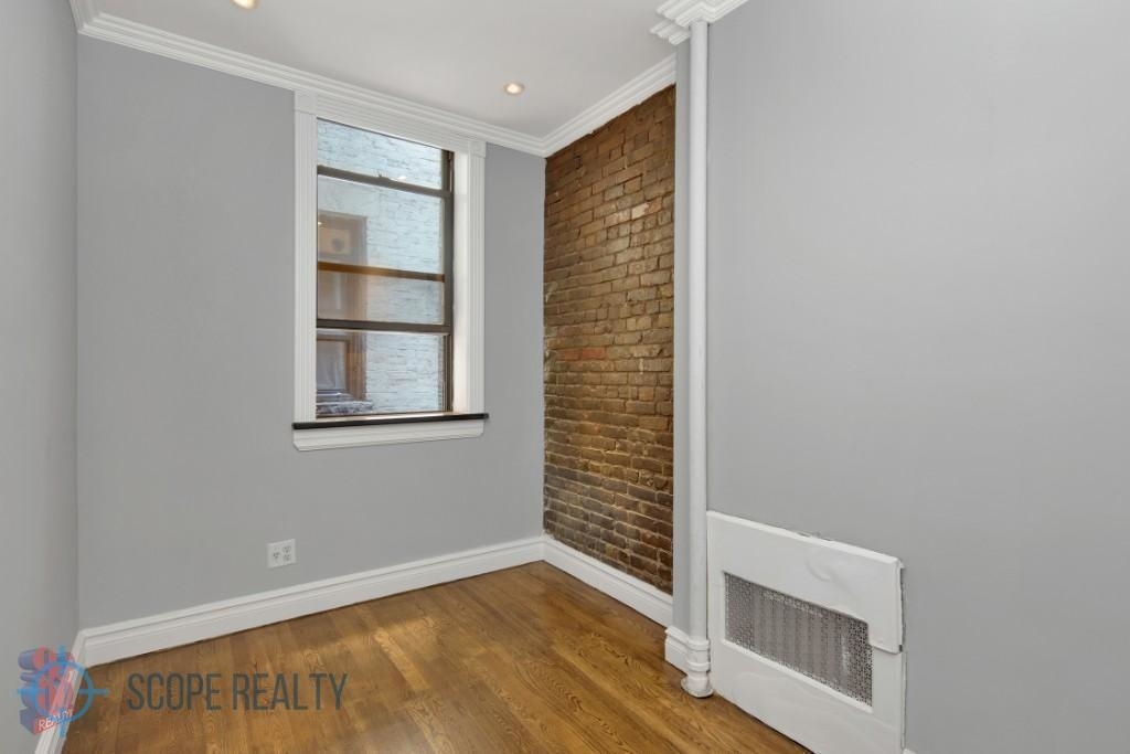 221 East 23rd Street - Photo 1