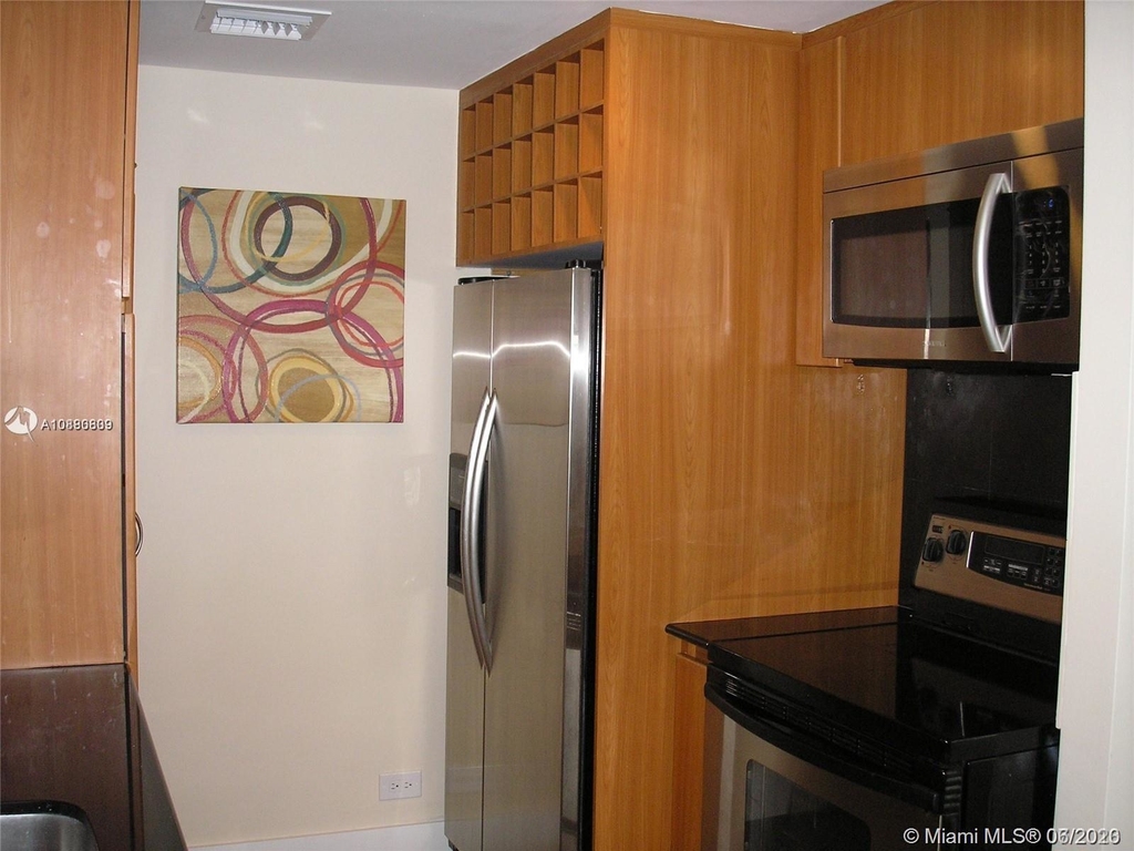 2451 Brickell Ave - Photo 12