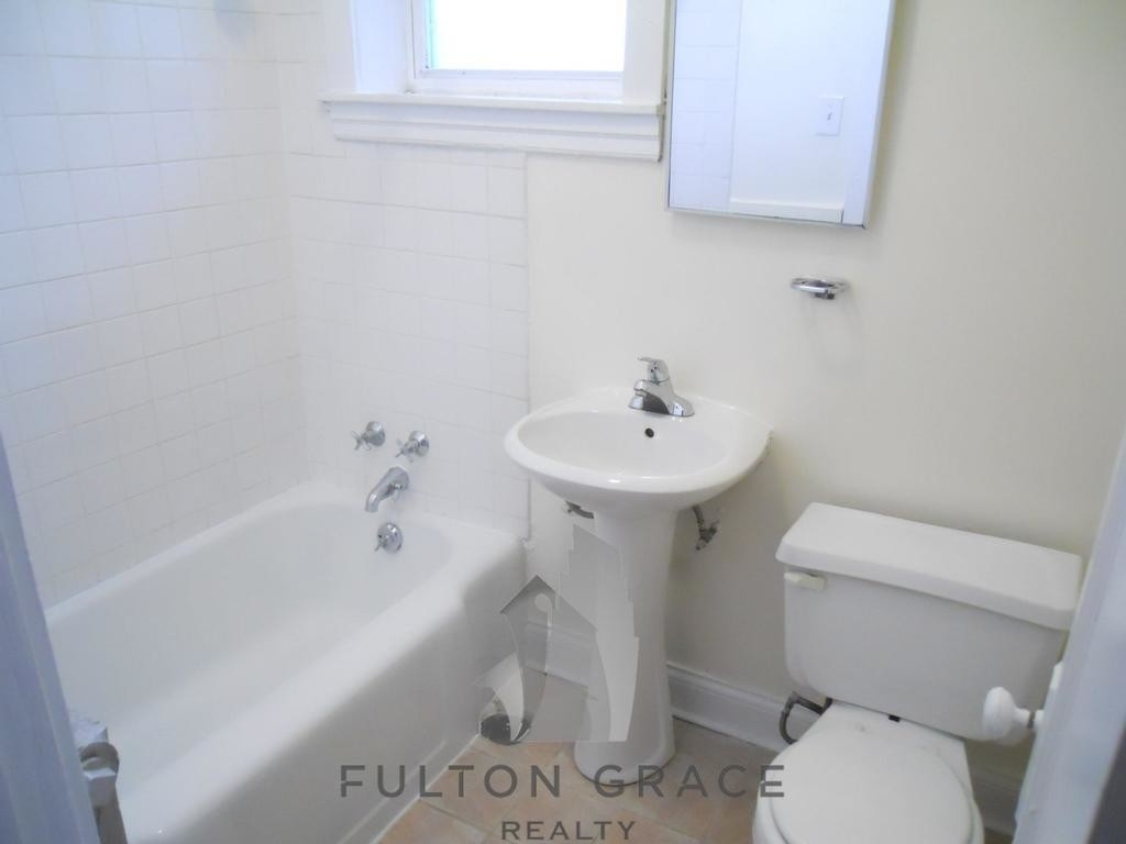 4407 North Malden - Photo 2