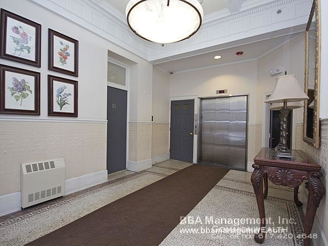 483 Beacon Street - Photo 3