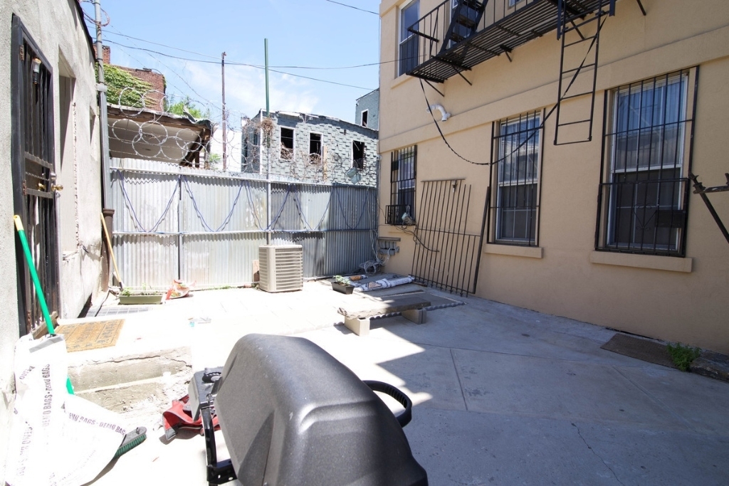 107 Troutman Street - Photo 8