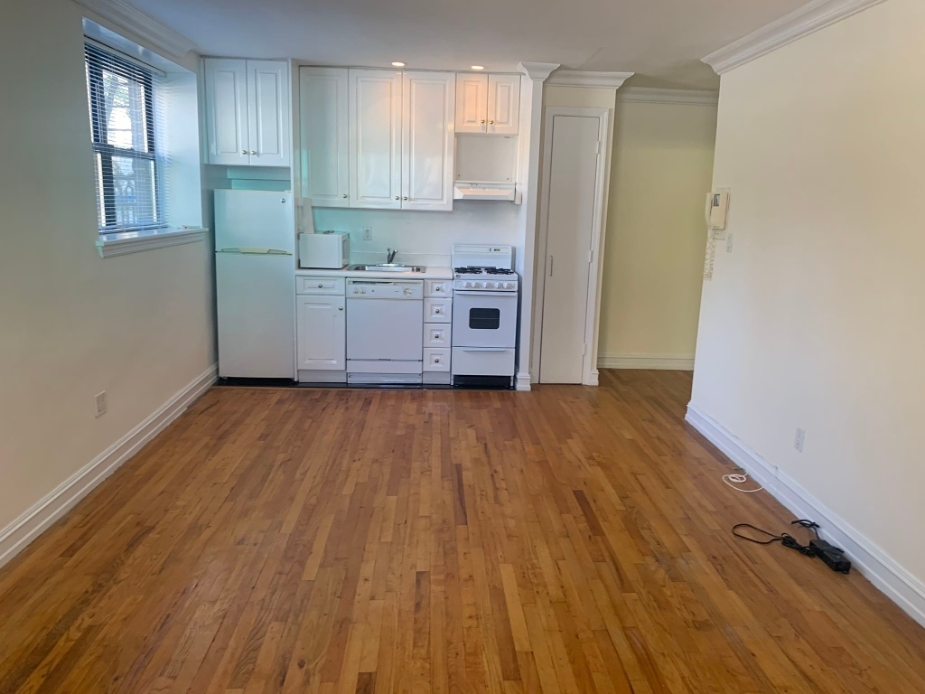 238 East 36th Street - Photo 1