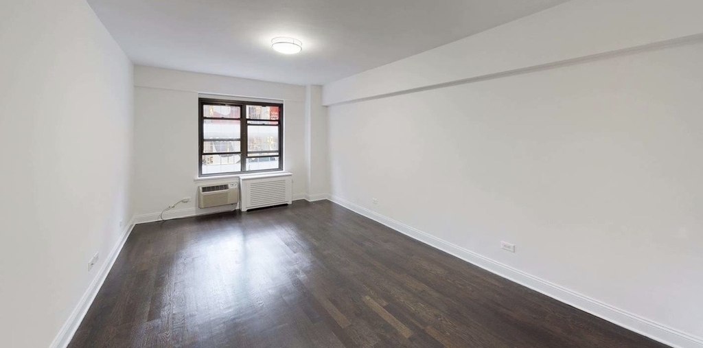 157 East 57th Street - Photo 2