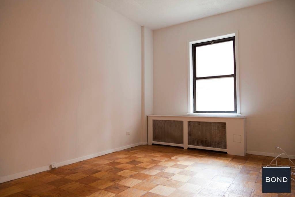 235 West 22nd Street - Photo 1