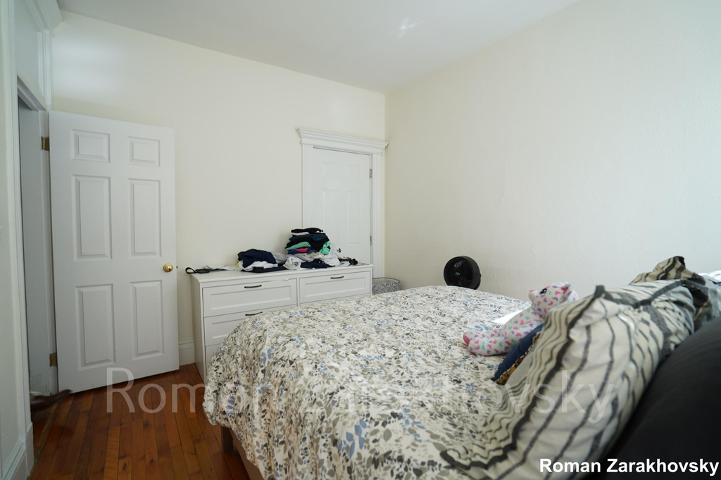 1294 Commonwealth Ave. - Photo 9