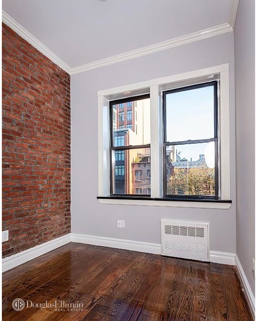 232 West 14th St - Photo 1