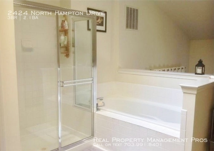 2424 North Hampton Drive - Photo 3