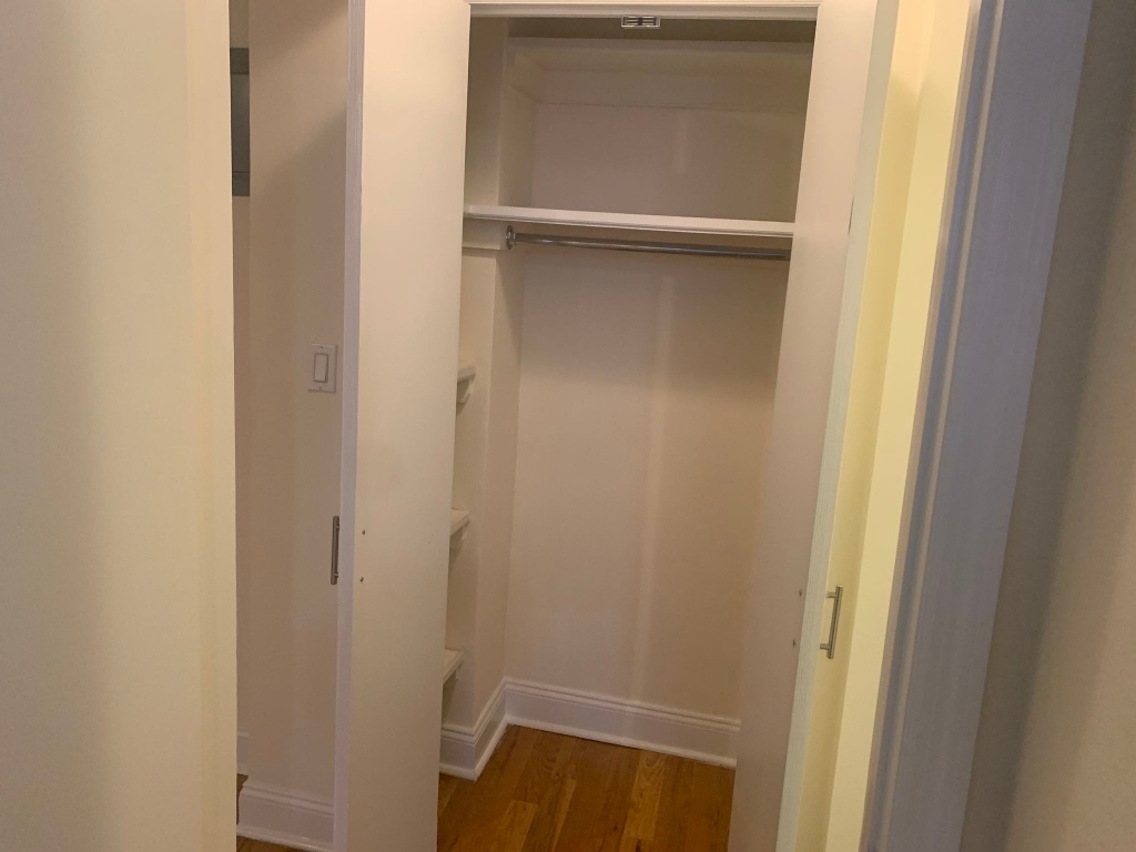 238 East 36th Street - Photo 9