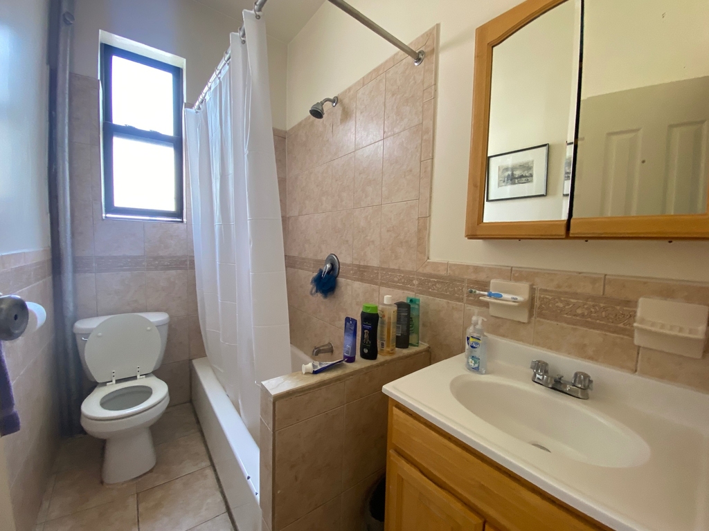 280 Crown Street - Photo 1