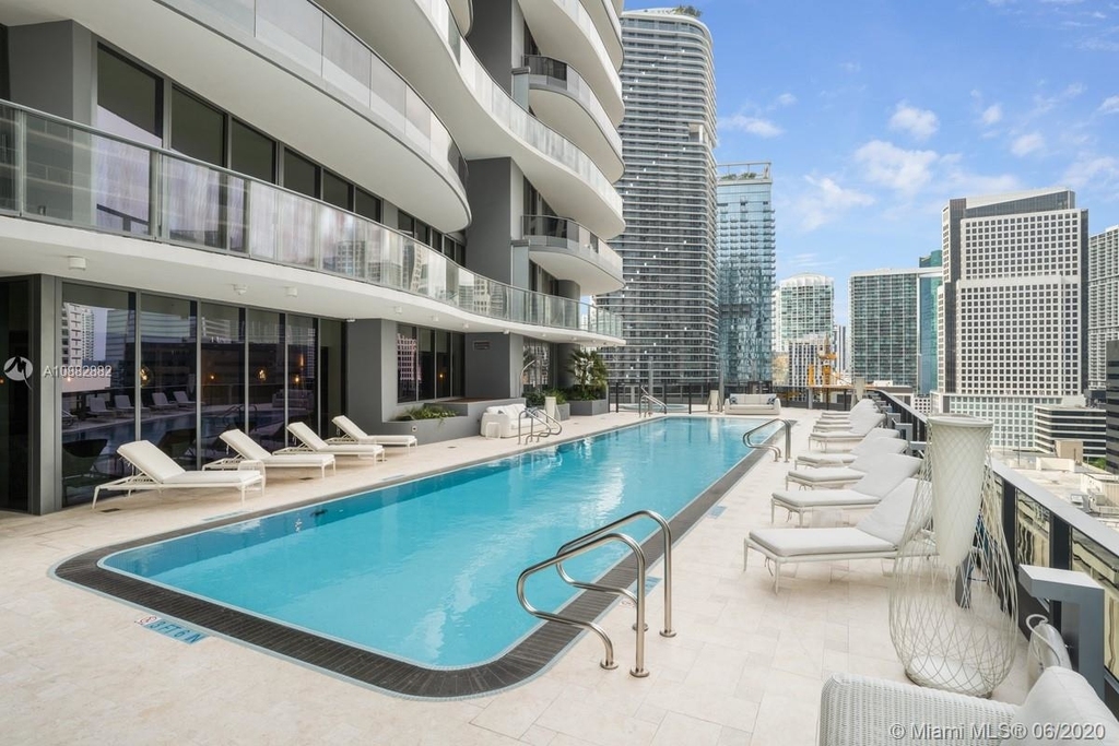 1000 Brickell Plaza - Photo 21