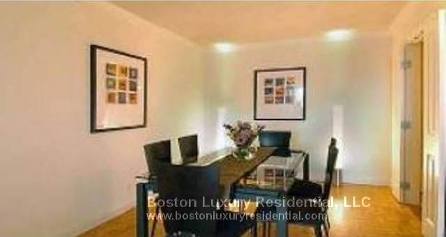 221 Massachusetts Ave. - Photo 3