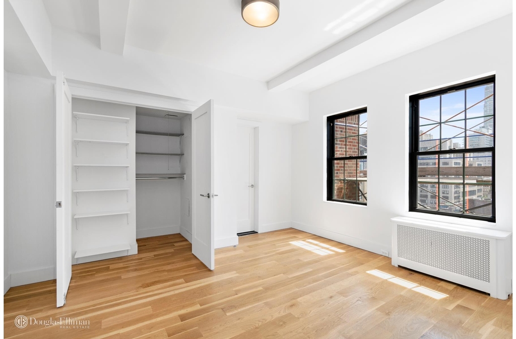 25 East 67th St - Photo 3