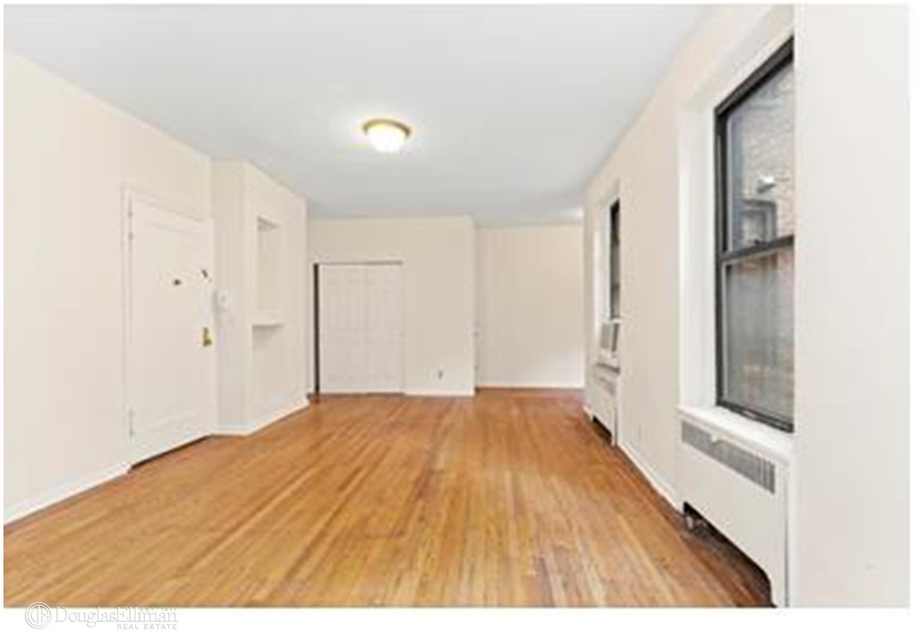 529 East 85th St - Photo 1