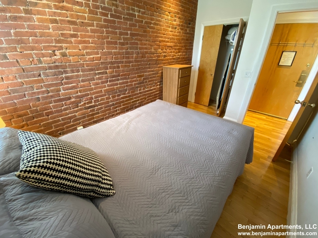 476 Columbus Avenue - Photo 8