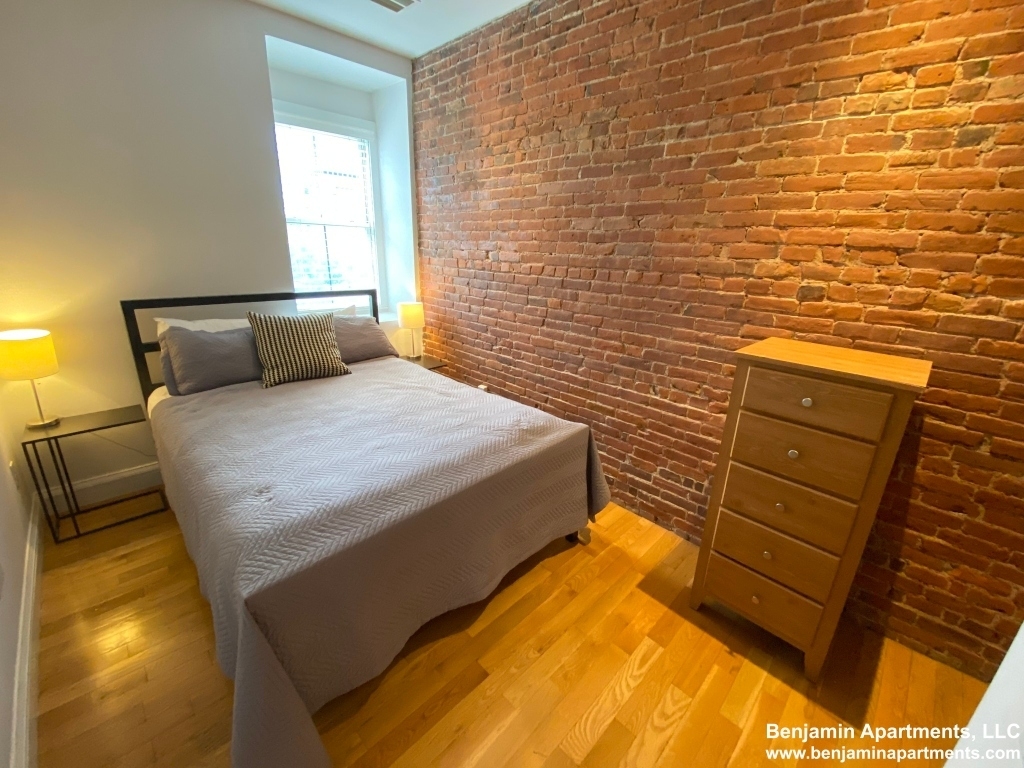 476 Columbus Avenue - Photo 5