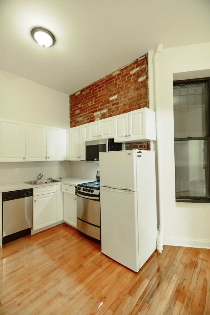 205 East 94th Street - Photo 1