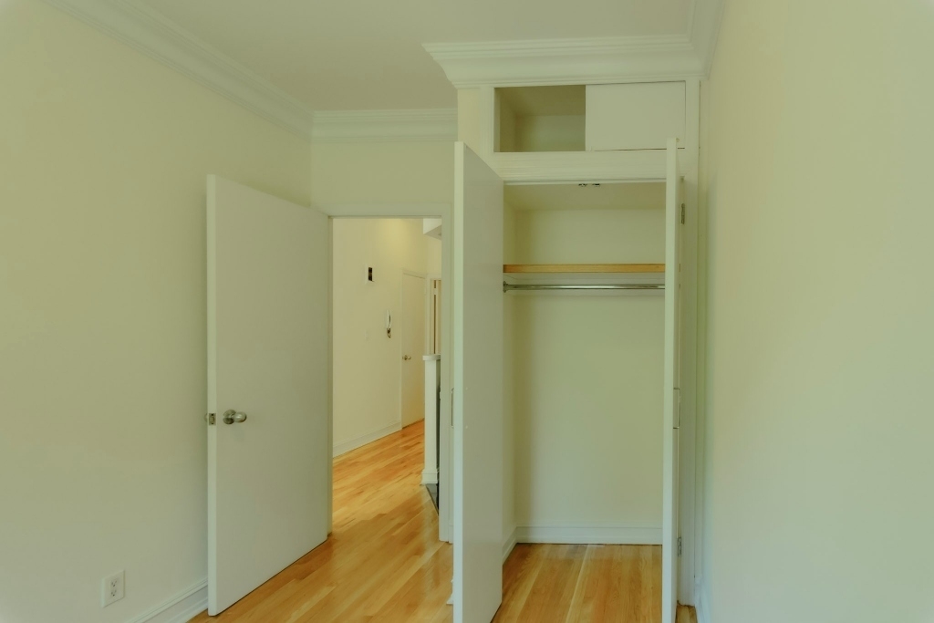 333 East 84th Street - Photo 4