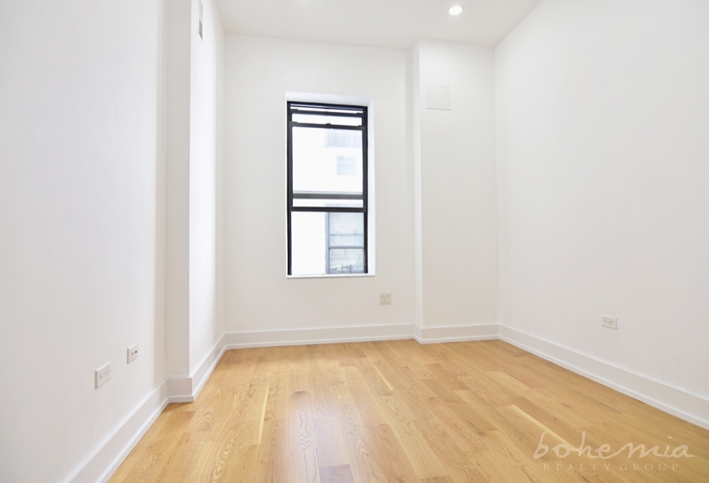 3820 Broadway - Photo 5